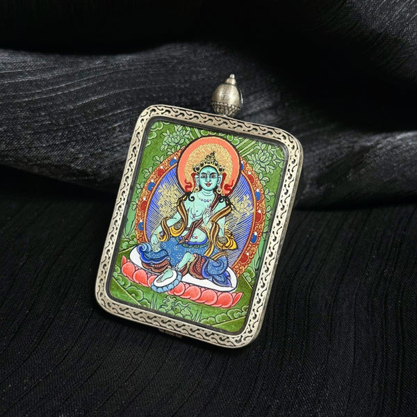 M009Green Tara