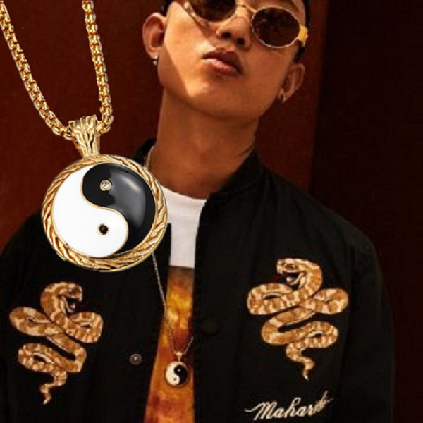 China has hip-hop style Tai Chi Bagua pendant with trendy personality, titanium steel men's necklace, stainless steel pendant accessories
